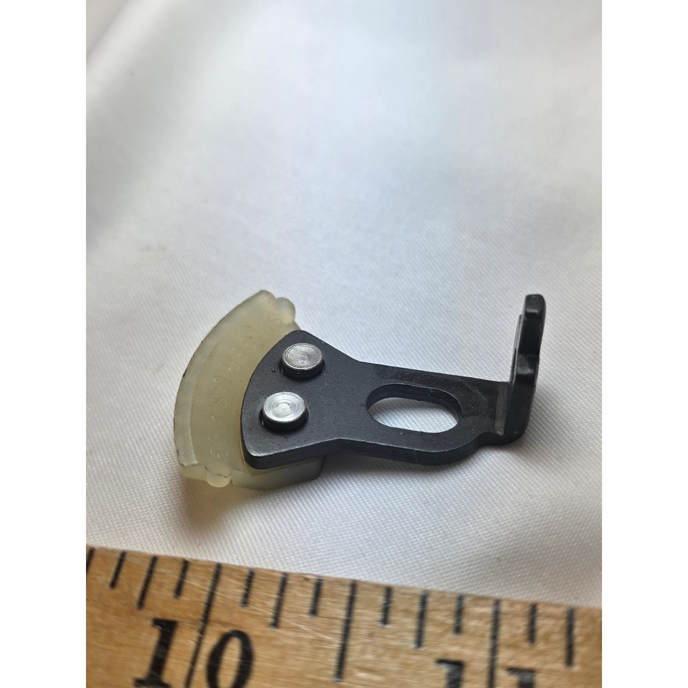 Singer 714 Sewing Machine Feed Dog Replacement Part Vintage Metal and Plastic